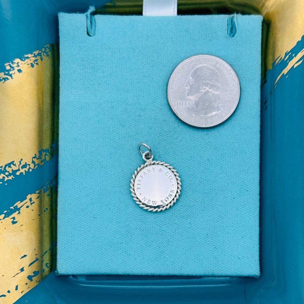 Tiffany and co round twist charm - Picture 3 of 4
